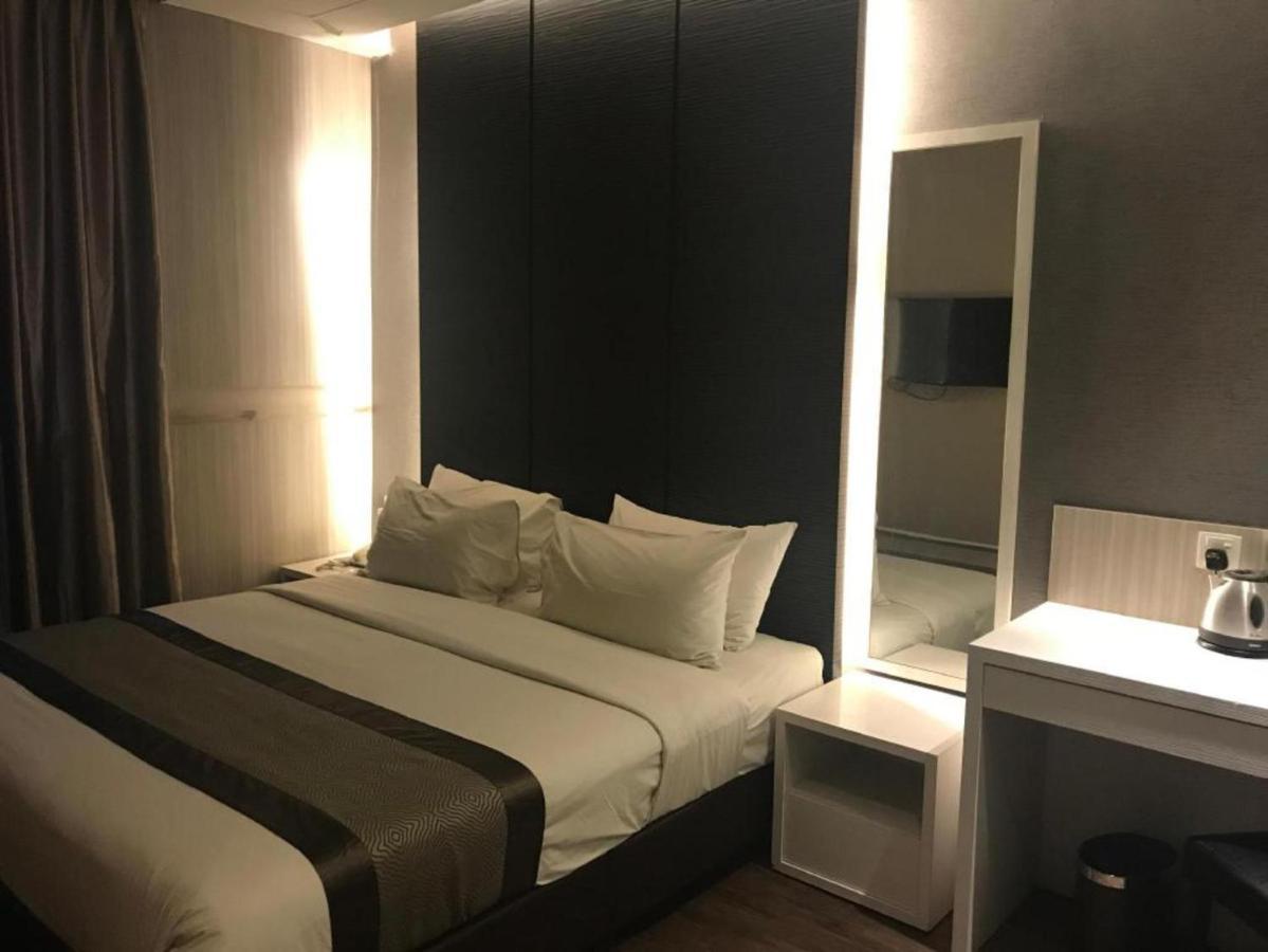 Hotel Austin Paradise - Taman Pulai Utama Skudai Ngoại thất bức ảnh
