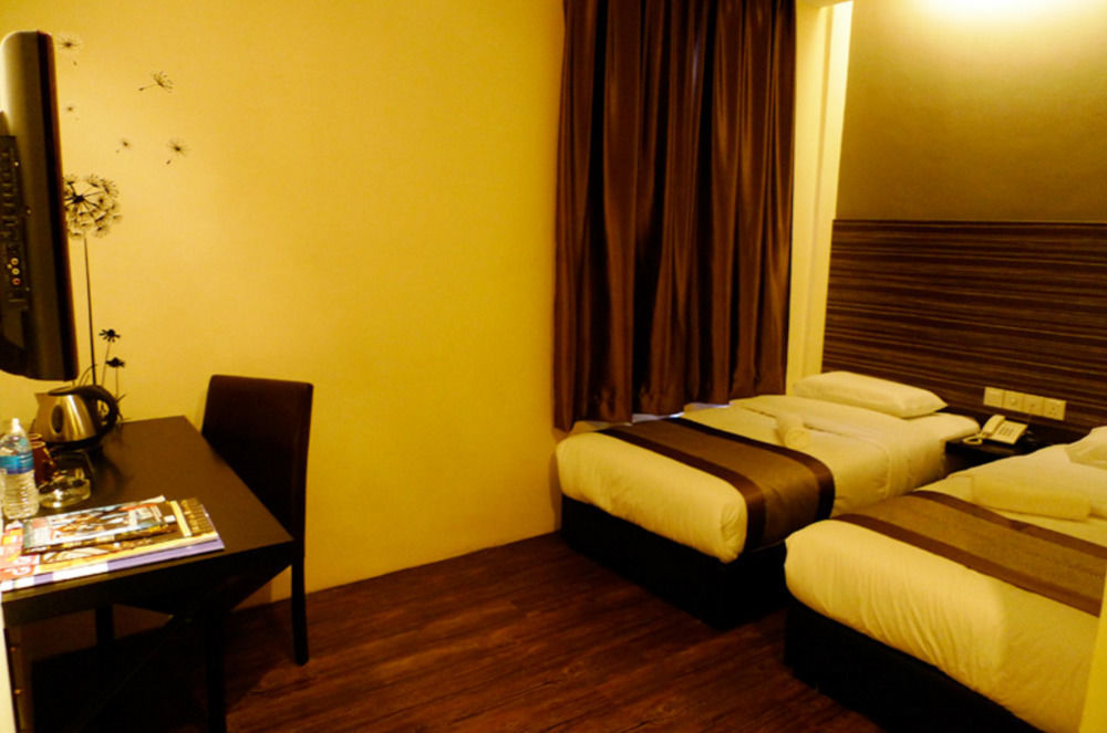 Hotel Austin Paradise - Taman Pulai Utama Skudai Ngoại thất bức ảnh